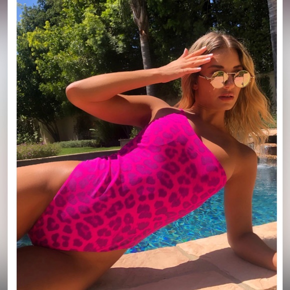 Pretty Little Thing Pink Cheetah Swimsuit - Picture 1 of 5